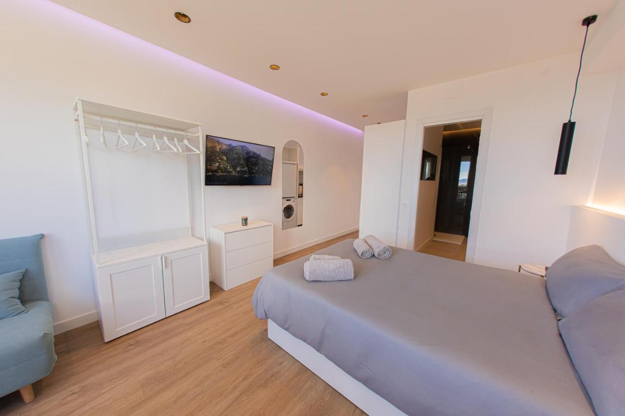 Modern Apartment With Stunning Views ماربيا المظهر الخارجي الصورة