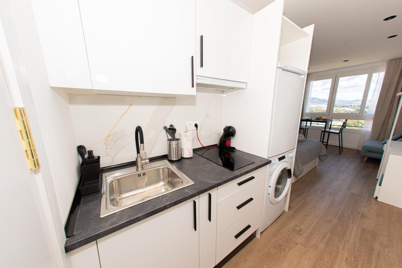 Modern Apartment With Stunning Views ماربيا المظهر الخارجي الصورة