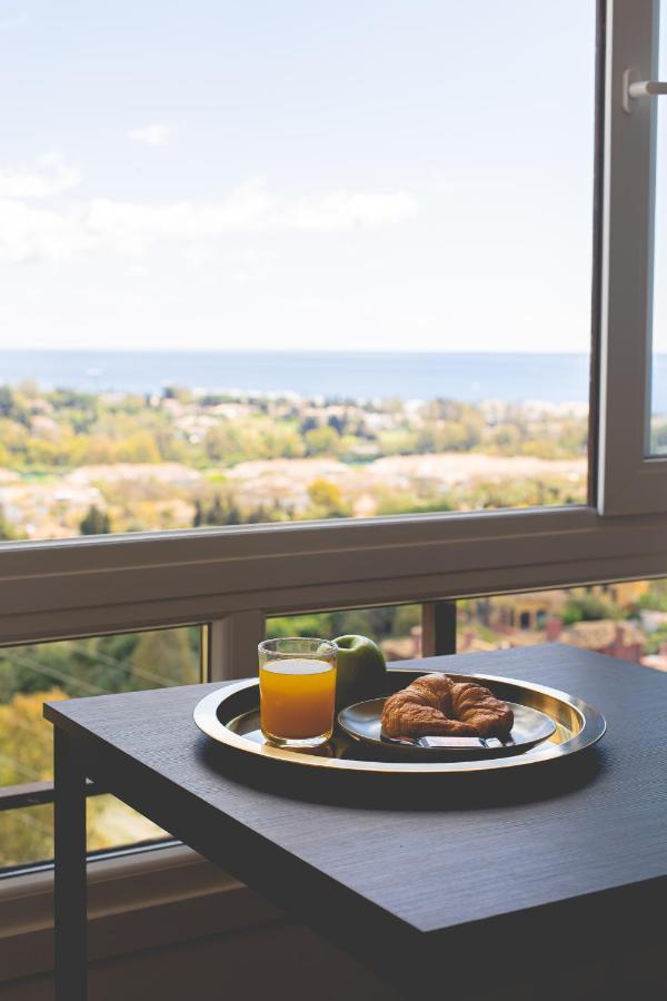 Modern Apartment With Stunning Views ماربيا المظهر الخارجي الصورة